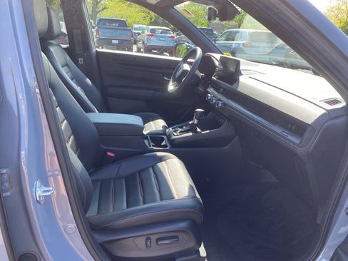 Certified 2025 Honda CR-V Sport-L image 12