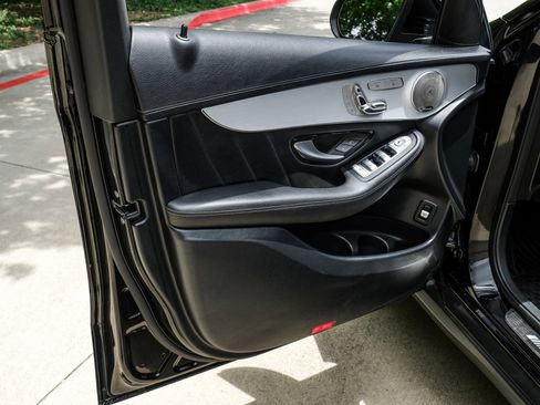 Used 2021 Mercedes-Benz GLC 43 AMG 4MATIC image 37