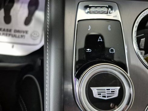 New 2026 Cadillac Vistiq Platinum w/ LPO, Floor Liner Package image 25