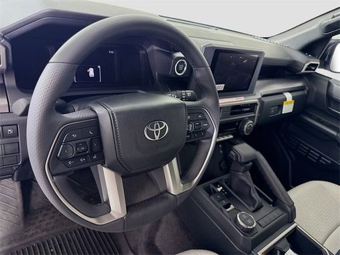 New 2025 Toyota 4Runner SR5 image 9