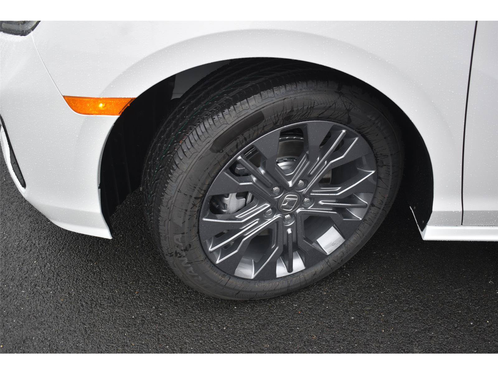 New 2027 Honda Odyssey Touring image 36
