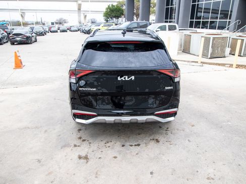 Used 2023 Kia Sportage SX image 8