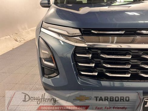 Used 2025 Chevrolet Equinox LT FWD image 10