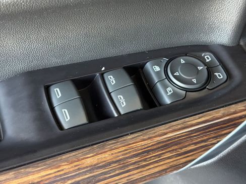Used 2019 Chevrolet Silverado 1500 High Country AWD/4WD image 13