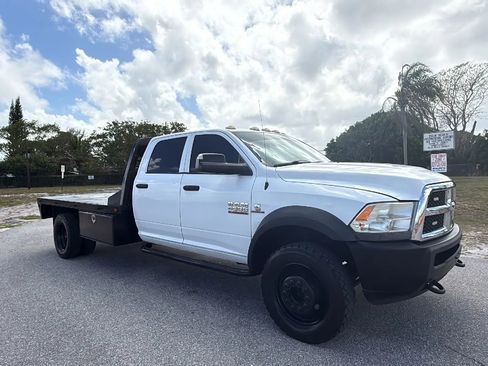 Used 2015 RAM 4500 Tradesman w/ Chrome Appearance Group image 9