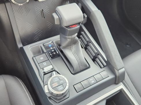 New 2026 Toyota Tacoma TRD Off-Road AWD/4WD image 12