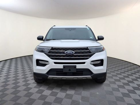 Used 2021 Ford Explorer XLT w/ Equipment Group 202A AWD/4WD image 3