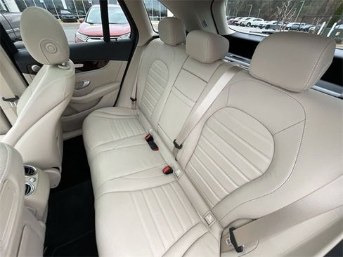 Used 2019 Mercedes-Benz GLC 300 image 19
