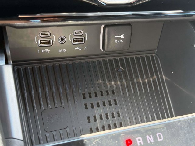 New 2027 Jeep Grand Cherokee Altitude AWD/4WD image 25