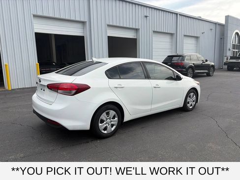 Used 2017 Kia Forte LX FWD image 6