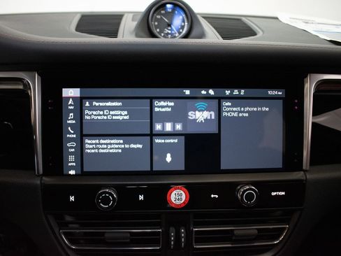 New 2026 Porsche Macan image 27