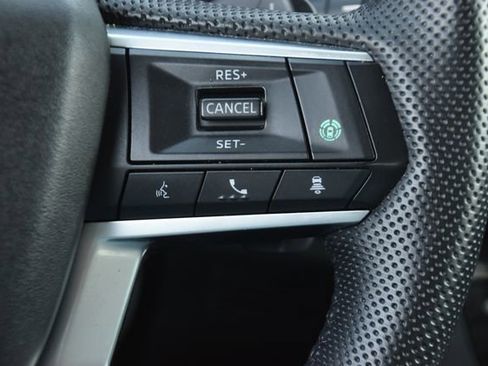 Used 2023 Mitsubishi Outlander AWD image 34