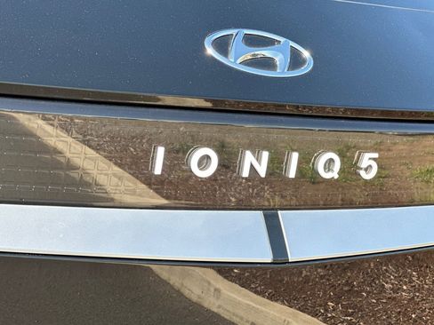 Used 2024 Hyundai Ioniq 5 SEL RWD image 32