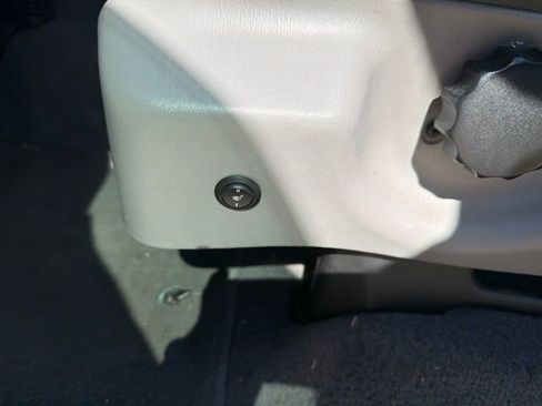 Used 2003 Ford F150 XLT AWD/4WD image 11