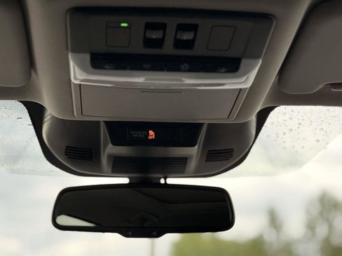 Used 2022 Nissan Rogue SL w/ SL Premium Package image 37