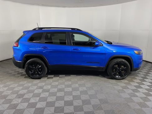 Used 2021 Jeep Cherokee Latitude Plus image 6