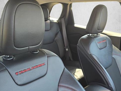 Used 2022 Jeep Cherokee Trailhawk w/ Comfort/Convenience Group image 19