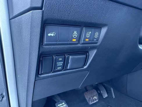 Used 2020 Nissan Armada Platinum w/ Captain's Chairs Package image 14