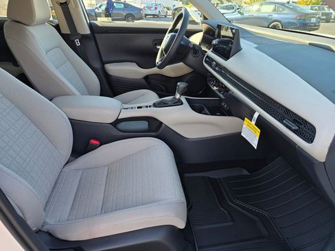 New 2026 Honda HR-V LX image 5