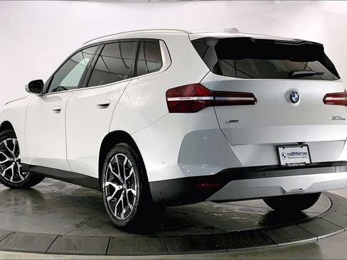 New 2026 BMW X3 xDrive30i w/ Premium Package AWD/4WD image 2