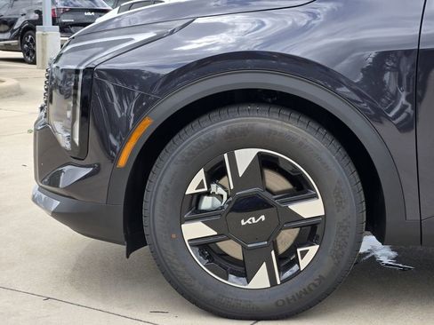 New 2026 Kia Sportage LX FWD image 5
