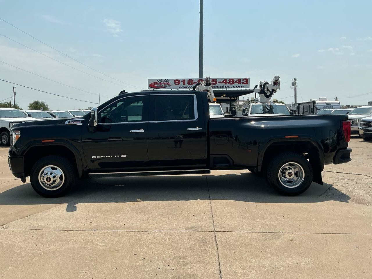 Used 2021 GMC Sierra 3500 Denali w/ Denali Ultimate Package AWD/4WD image 1