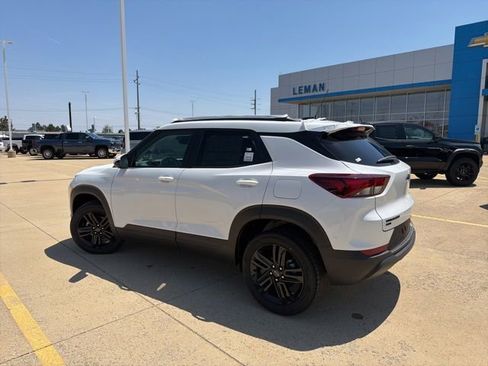 New 2026 Chevrolet TrailBlazer LT w/ Convenience Package AWD/4WD image 4