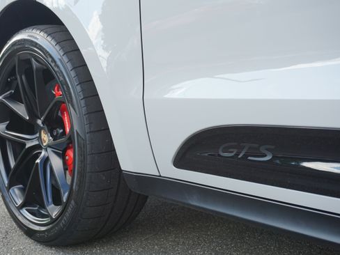 Certified 2023 Porsche Macan GTS w/ GTS Sport Package AWD/4WD image 14