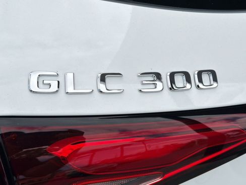 Used 2026 Mercedes-Benz GLC 300 image 31