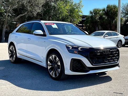 Certified 2025 Audi Q8 Prestige w/ Prestige Package image 2