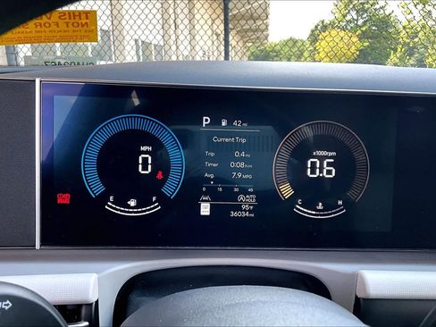 Used 2025 Hyundai Tucson SEL FWD image 25