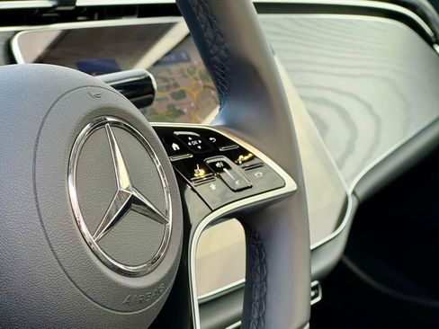 Certified 2025 Mercedes-Benz E 350 4MATIC Sedan image 21
