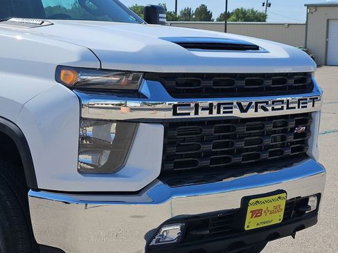 Used 2023 Chevrolet Silverado 2500 LT w/ Convenience Package AWD/4WD image 7