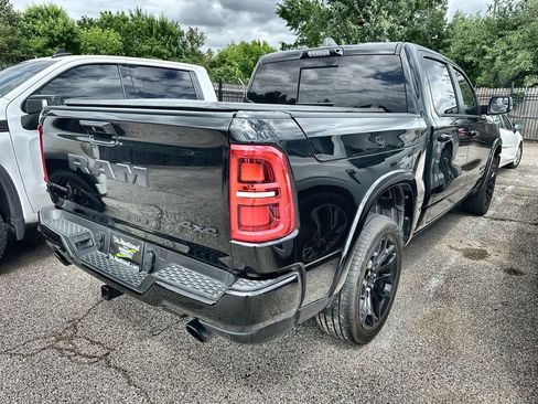 Used 2025 RAM 1500 Limited image 9