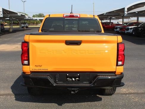 Used 2025 Chevrolet Colorado Z71 w/ Z71 Convenience Package 2 AWD/4WD image 4