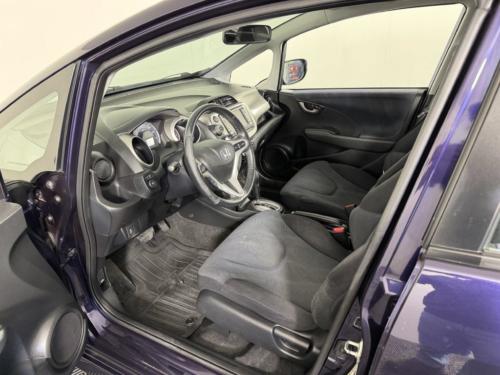 Used 2010 Honda Fit Sport image 12