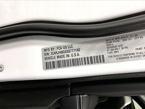 New 2025 Jeep Grand Cherokee Limited w/ Luxury Tech Group II image 9