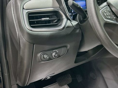 Used 2022 Chevrolet Equinox LS w/ LS Convenience Package FWD image 11