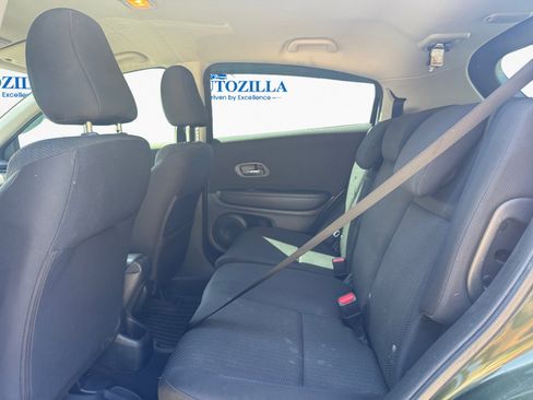 Used 2016 Honda HR-V LX image 10