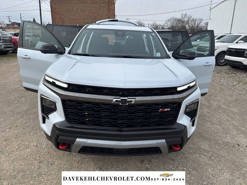 Used 2026 Chevrolet Traverse Z71 w/ Driver Confidence Package image 35