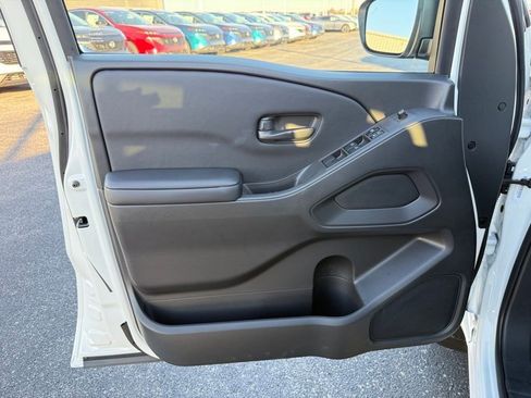 New 2026 Nissan Frontier SV image 25