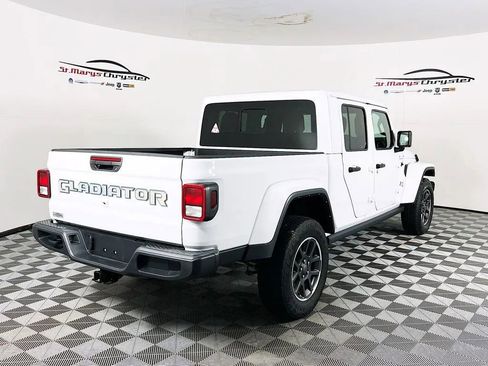 Used 2021 Jeep Gladiator Overland image 8