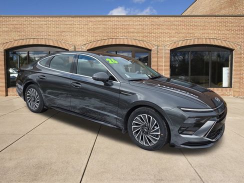 New 2026 Hyundai Sonata SEL image 1