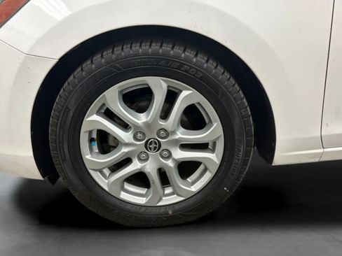 Used 2016 Scion iA FWD image 29