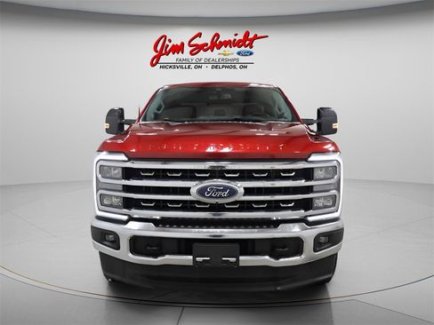 Used 2025 Ford F250 Lariat image 3