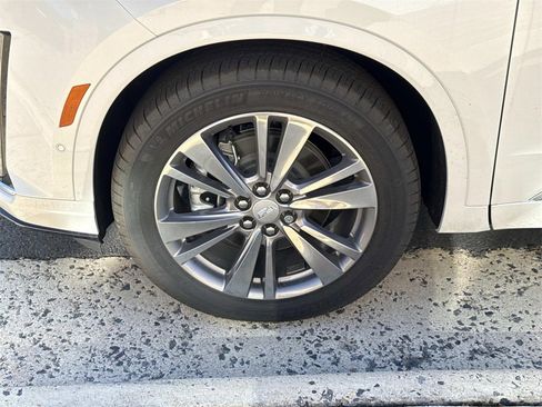 New 2025 Cadillac XT6 Premium Luxury w/ Technology Package image 7