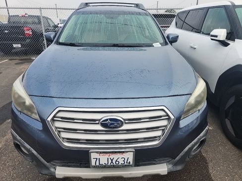 Used 2015 Subaru Outback 3.6R Limited image 2
