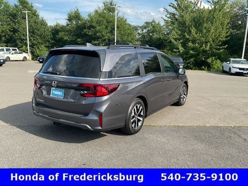 Certified 2026 Honda Odyssey EX-L image 6