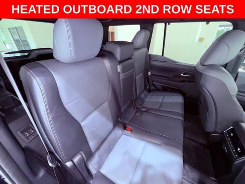 Used 2024 Lexus GX 550 w/ Accessory Package (2T) AWD/4WD image 15