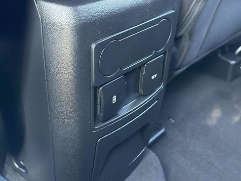 Certified 2023 Ford Explorer XLT RWD image 18